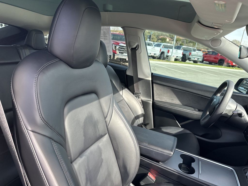 Used Car 2022 Tesla Model Y  Long Range For Sale Under $30,000 In Austin, Texas