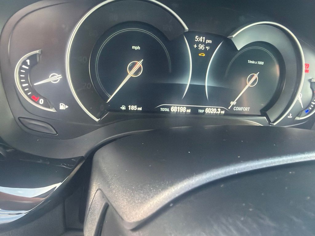 Used 2019 White Metallic BMW 540i xDrive image 6