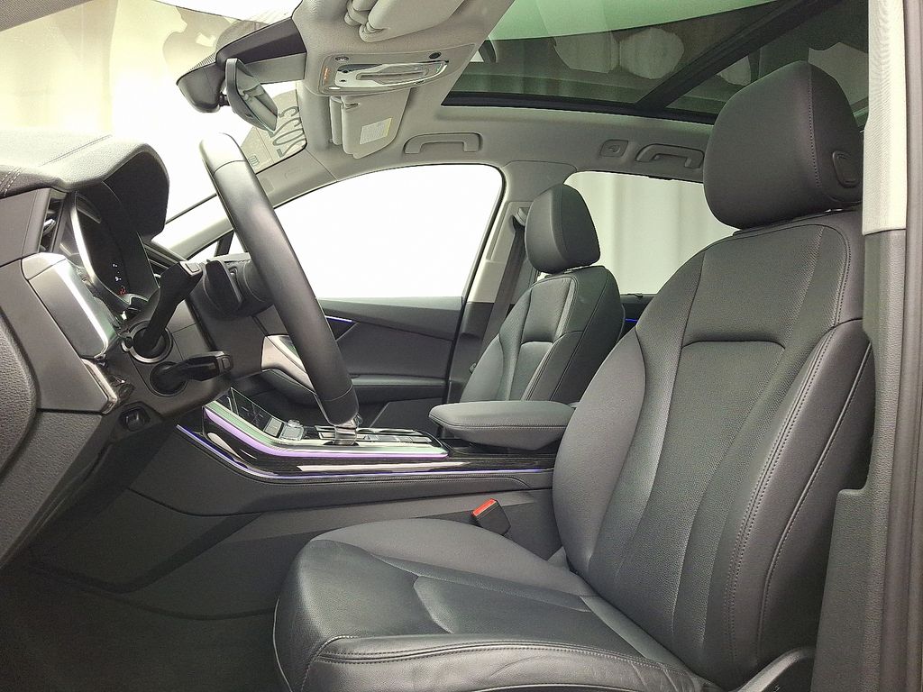 Thumbnail: 2023 Audi Q7 - 13