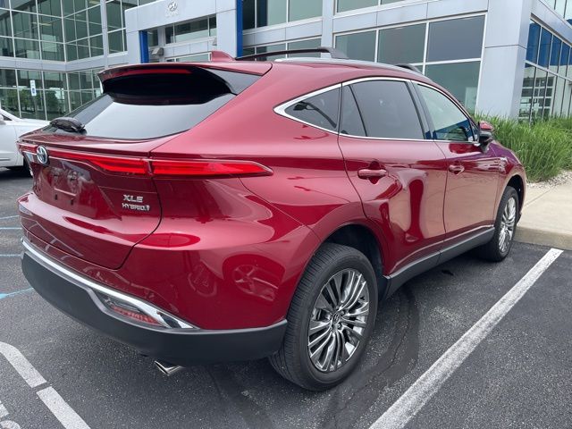 2021 Toyota Venza XLE 3