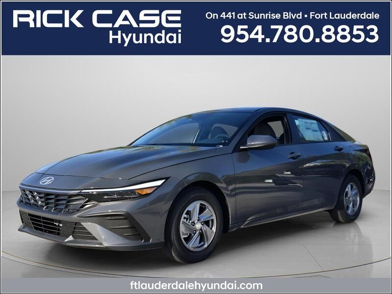 Amazon Gray 2026 Hyundai Elantra Sedan Front-Wheel Drive Continuously Variable Transmission