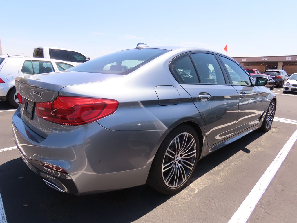 Thumbnail: 2019 BMW 5 Series - 3