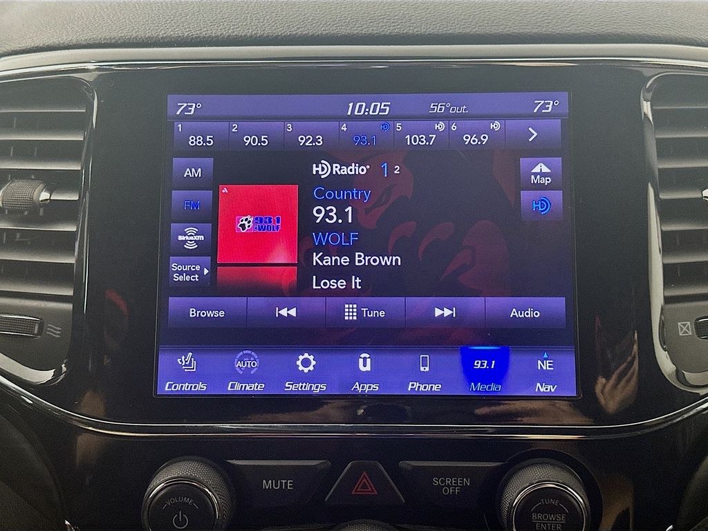 Used 2019 Gray Jeep Altitude image 17