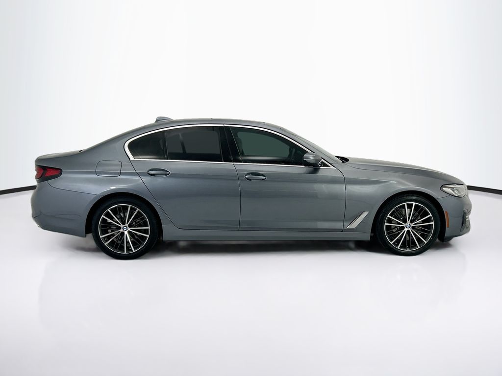 Thumbnail: 2022 BMW 5 Series - 4
