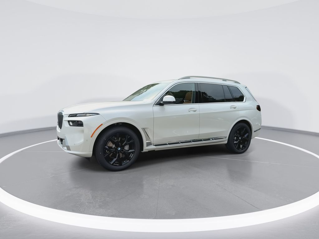 Thumbnail: 2027 BMW X7 - 4