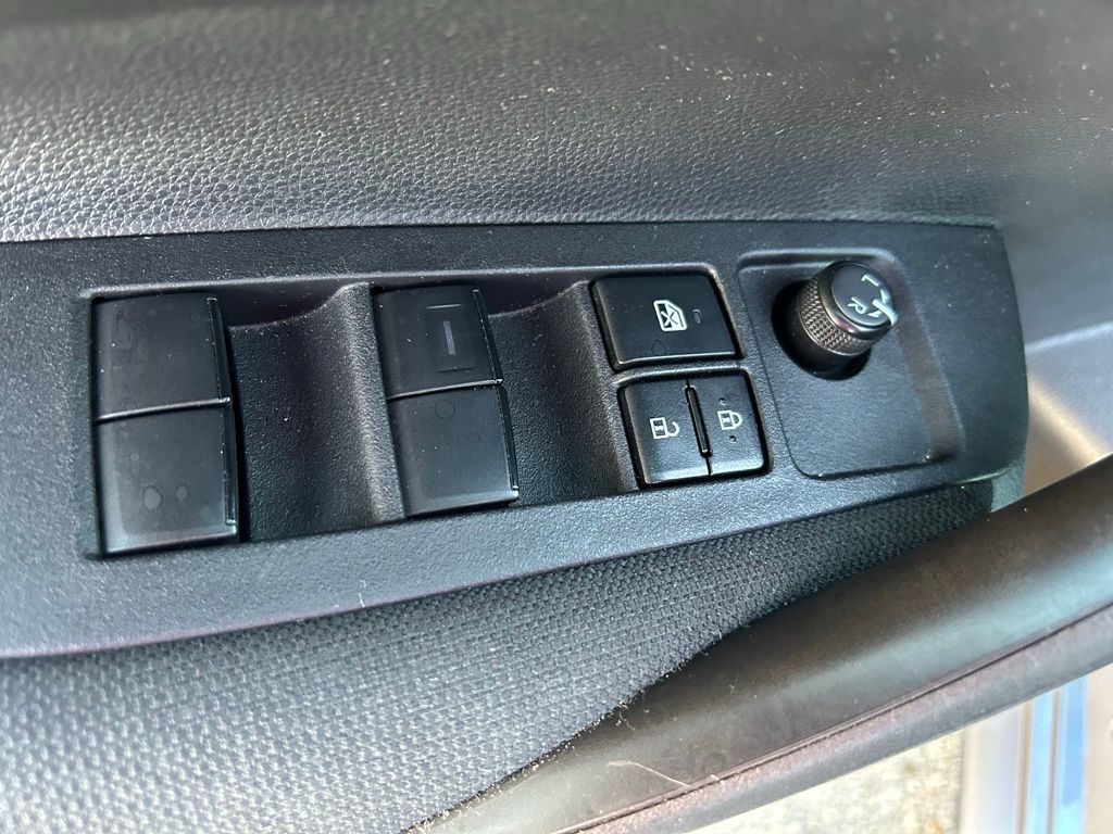 Thumbnail: 2025 Toyota Corolla - 16