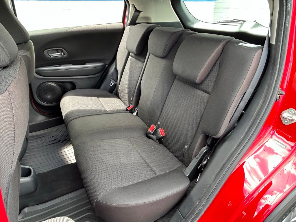 2018 Honda HR-V LX 17