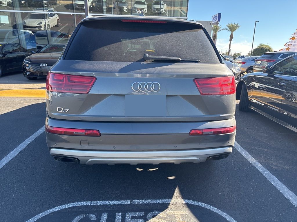 Thumbnail: 2019 Audi Q7 - 4