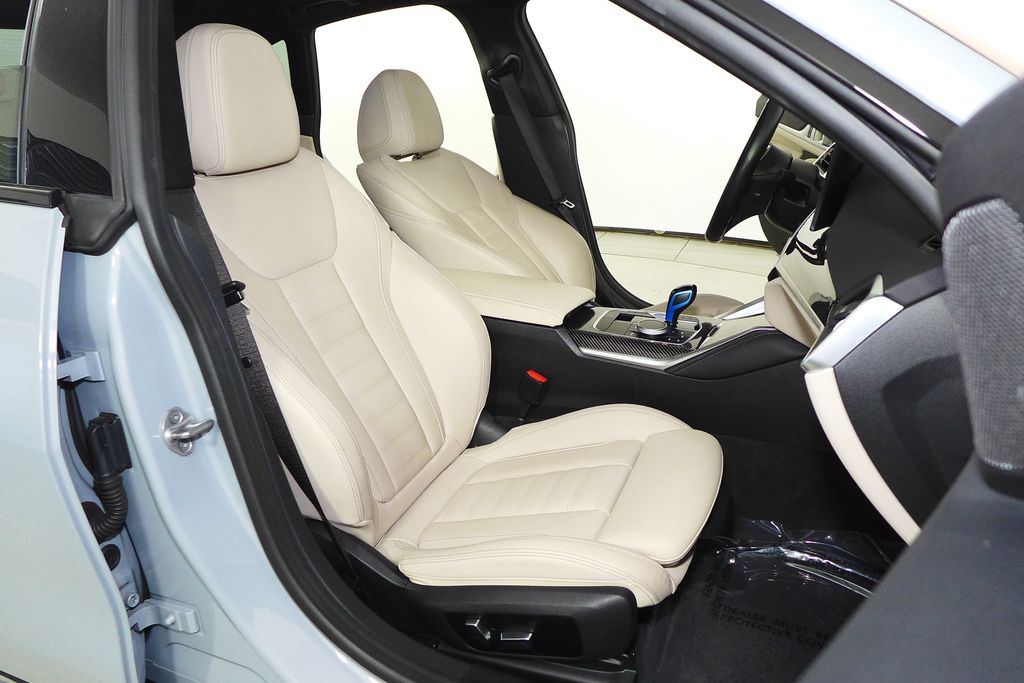 Thumbnail: 2023 BMW i4 - 19