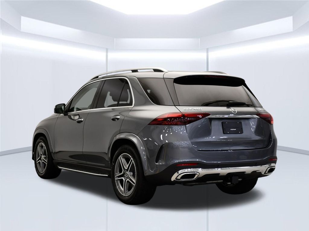 Thumbnail: 2026 Mercedes-Benz GLE - 3