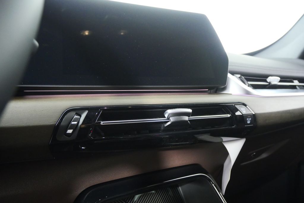 Thumbnail: 2025 BMW X1 - 21