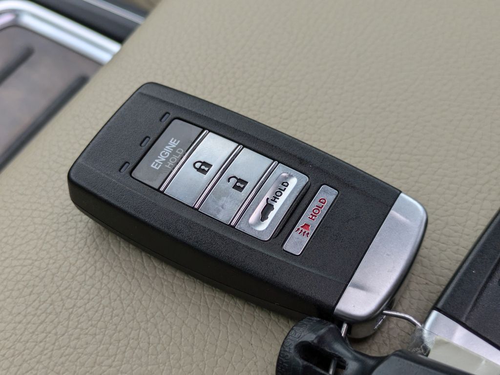 2018 Acura MDX w/Technology Package & AcuraWatch Plus Pkg