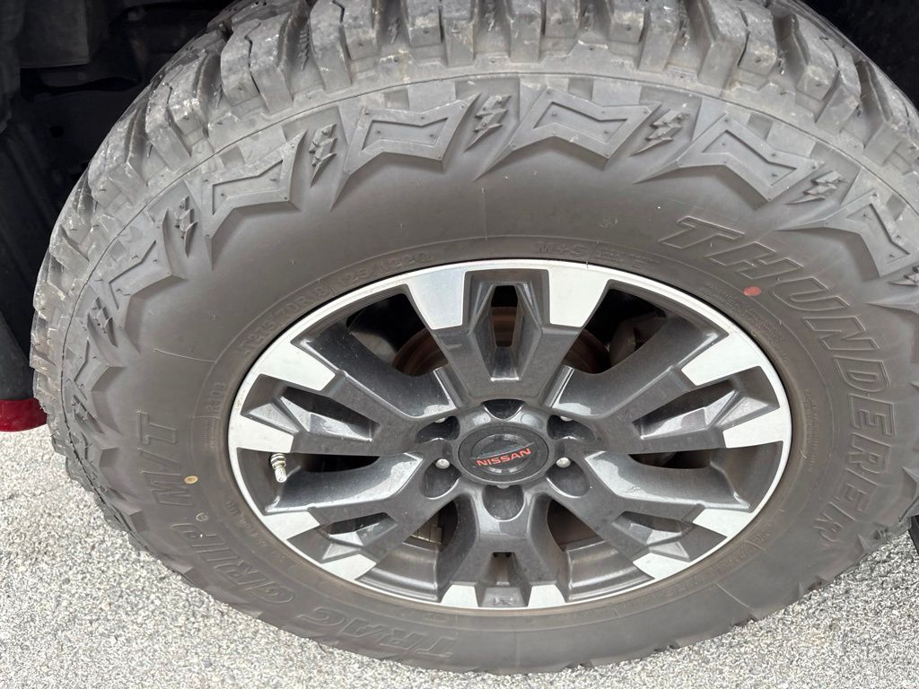 2021 Nissan Titan — photo 4