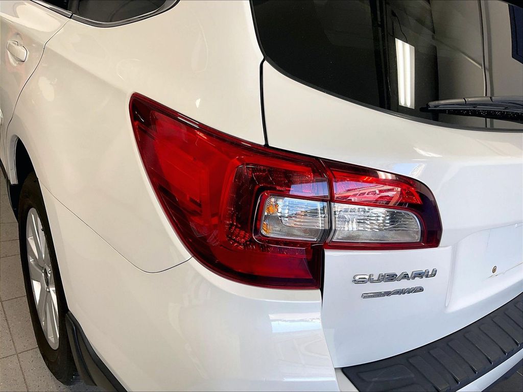 2015 Subaru Outback — photo 33