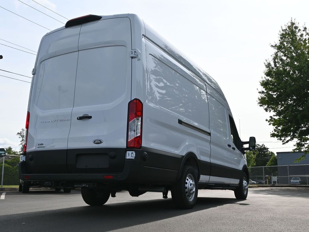 2025 Ford Transit 350 HD