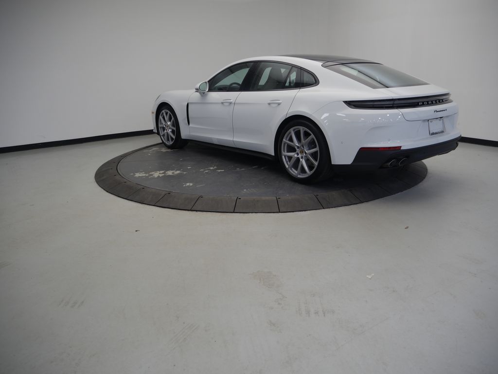 Thumbnail: 2026 Porsche Panamera - 3