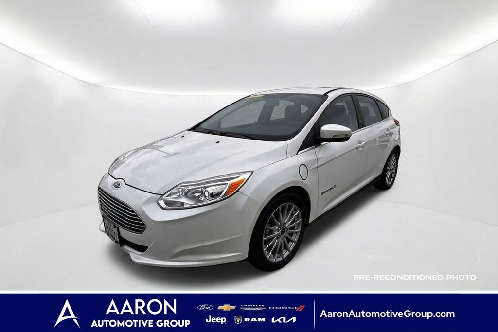 White Platinum Clearcoat Metallic 2016 Ford Focus Electric Hatchback Front-Wheel Drive 1-Speed Automatic