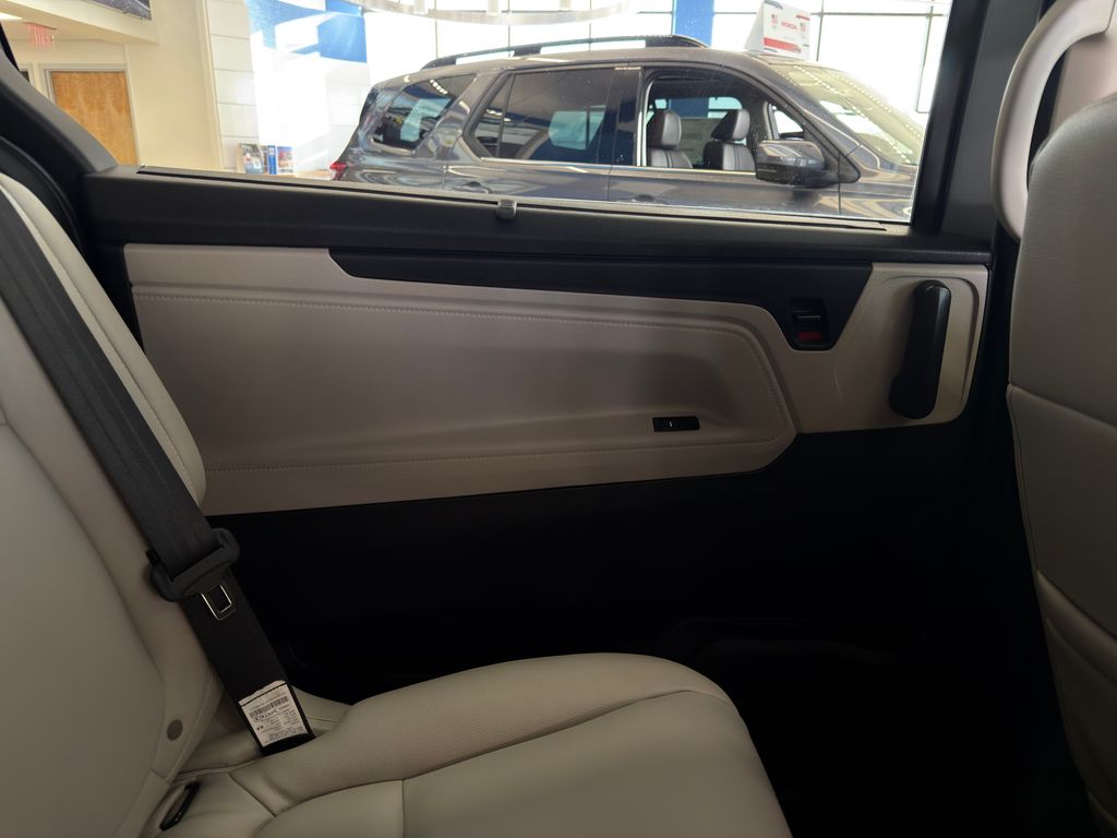 Thumbnail: 2026 Honda Odyssey - 21