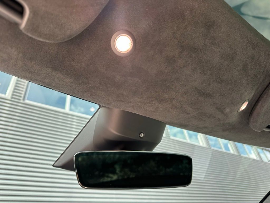 Thumbnail: 2022 Tesla Model S - 27