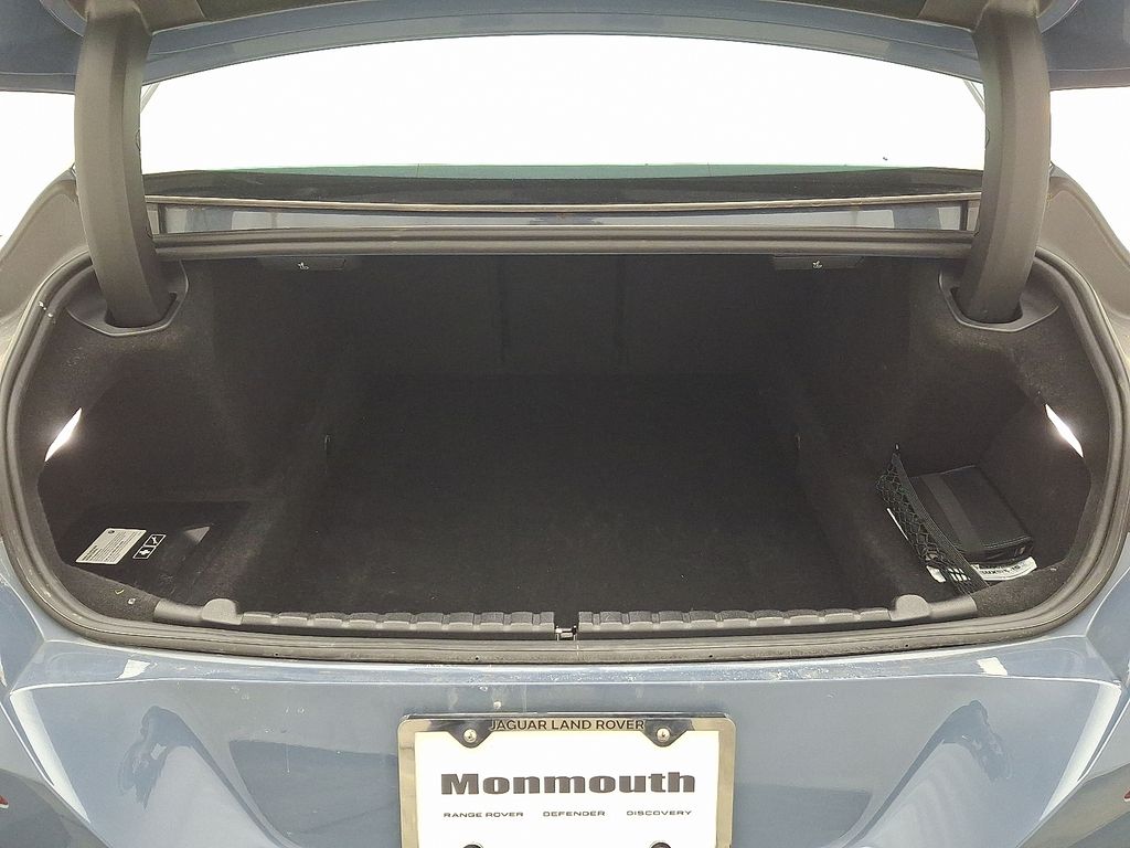 Thumbnail: 2022 BMW 8 Series - 31