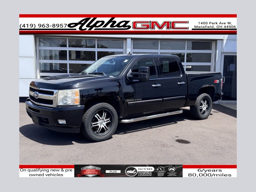 Black 2011 Chevrolet Silverado 1500 Pickup Truck Four-Wheel Drive 6-Speed Automatic