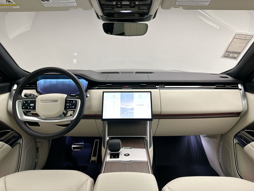 Thumbnail: 2025 Land Rover Range Rover - 7