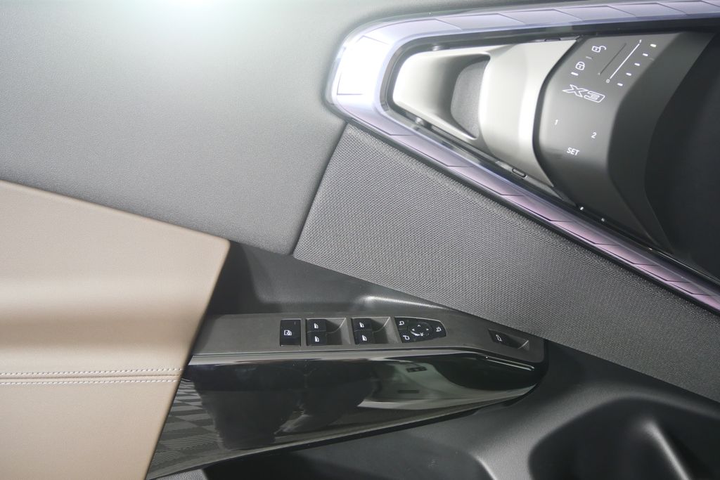 Thumbnail: 2026 BMW X3 - 8