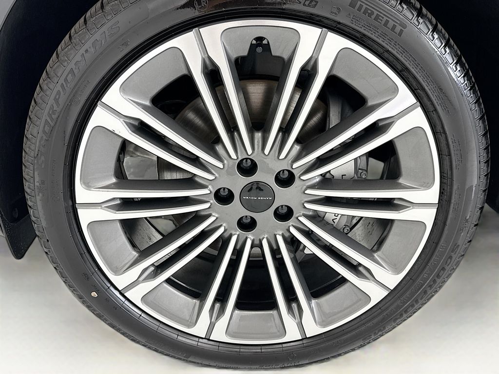 Thumbnail: 2026 Land Rover Range Rover Sport - 29
