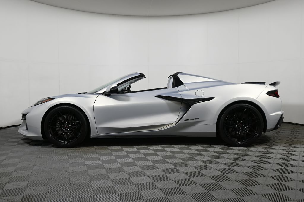 Thumbnail: 2024 Chevrolet Corvette - 11