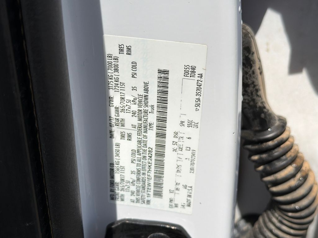 Used 2017 White Ford XL image 29