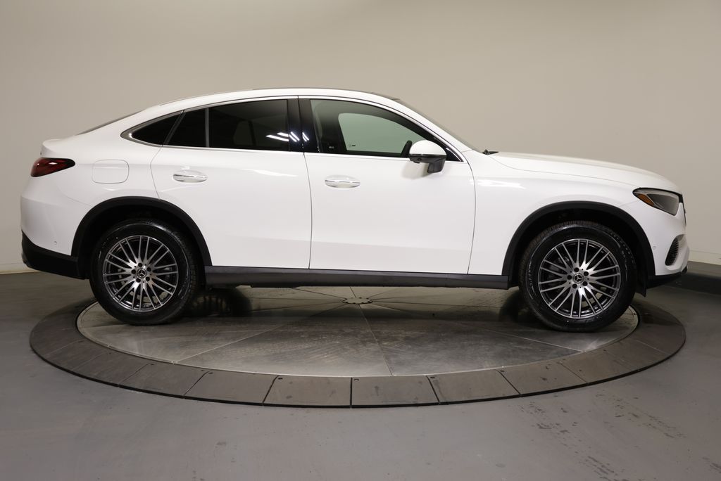 Thumbnail: 2026 Mercedes-Benz GLC - 8