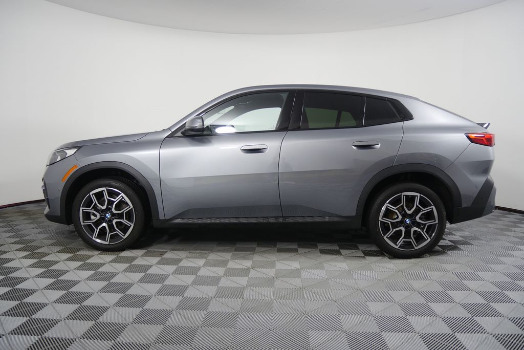 Thumbnail: 2025 BMW X2 - 6