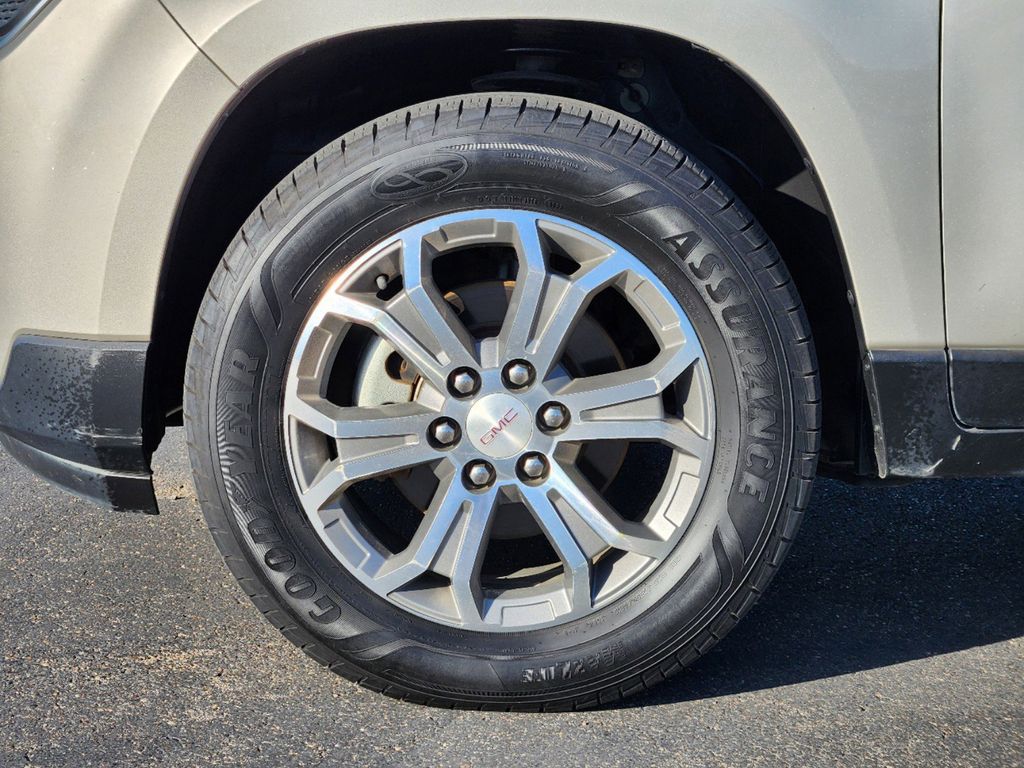 2016 GMC Acadia SLT-2 9