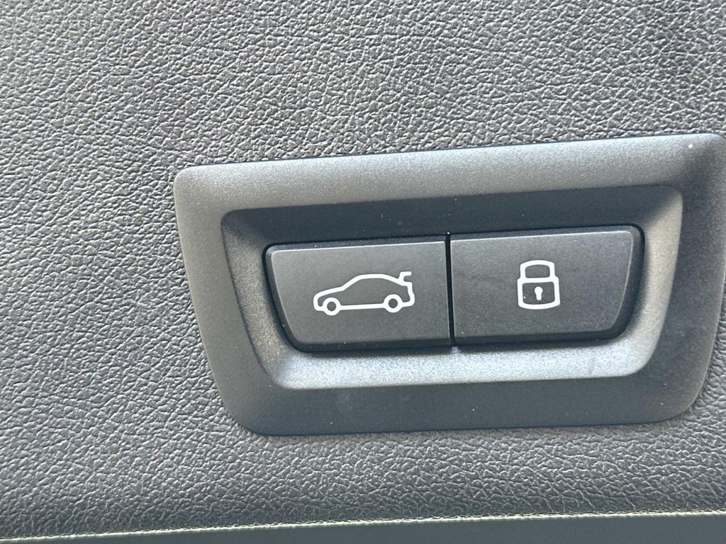 Thumbnail: 2024 BMW X6 - 26