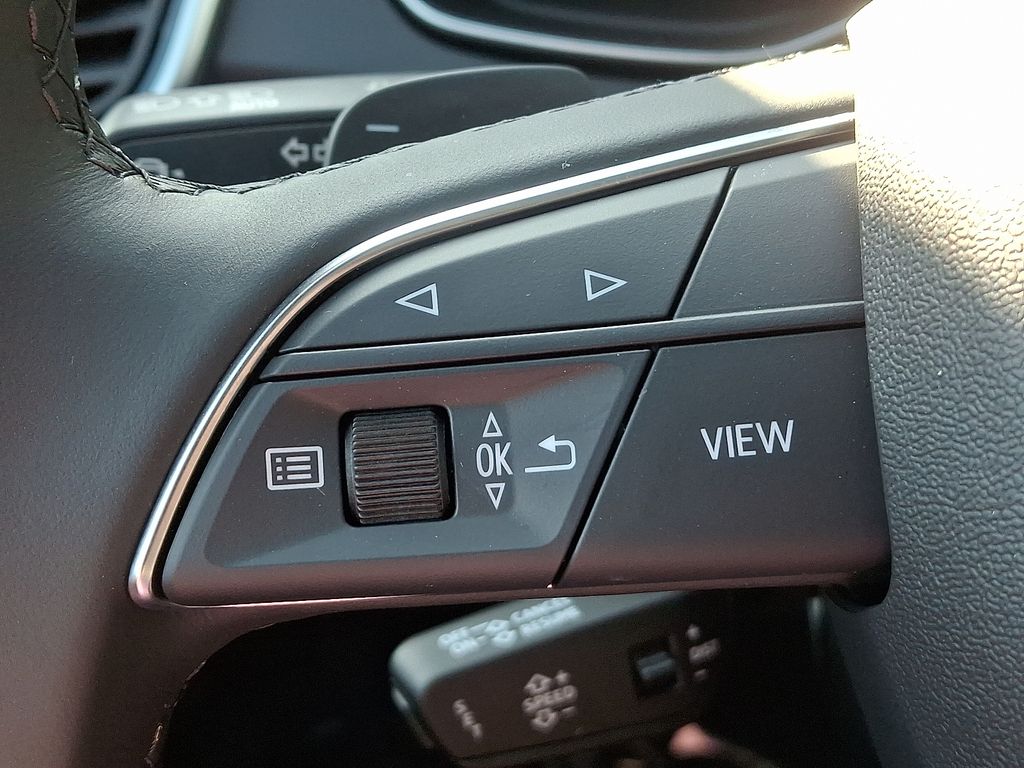 Thumbnail: 2025 Audi Q5 - 23