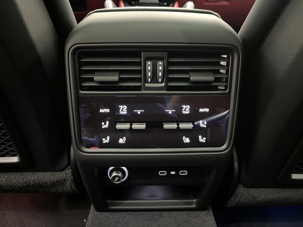 Thumbnail: 2026 Porsche Cayenne - 27