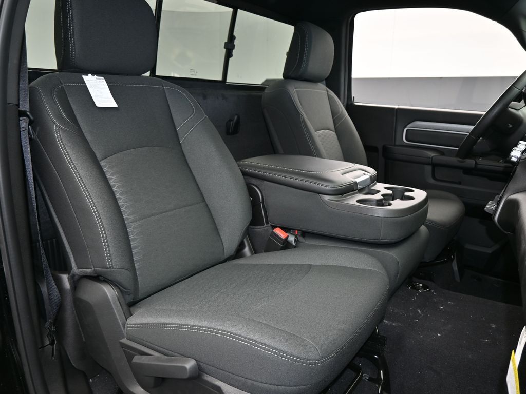 New 2026 Diamond Black Crystal Pearlcoat Ram Tradesman image 36