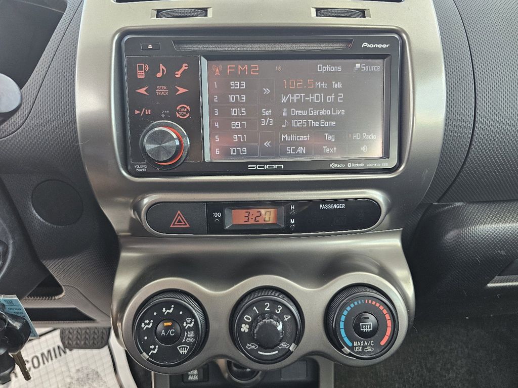 2012 Scion xD Base 19