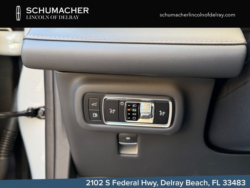 new 2026 Lincoln Nautilus car, priced at $54,501
