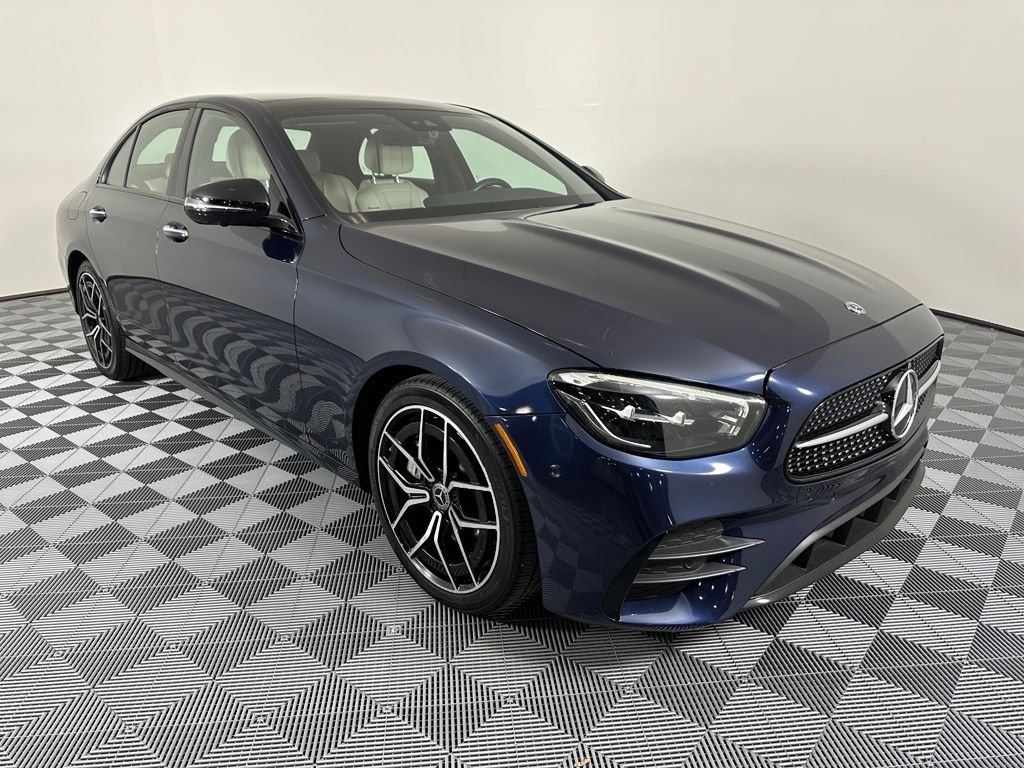 Thumbnail: 2021 Mercedes-Benz E-Class - 12