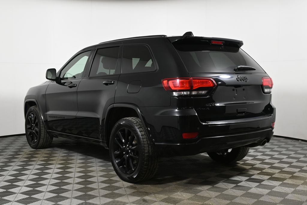 Thumbnail: 2018 Jeep Grand Cherokee - 5