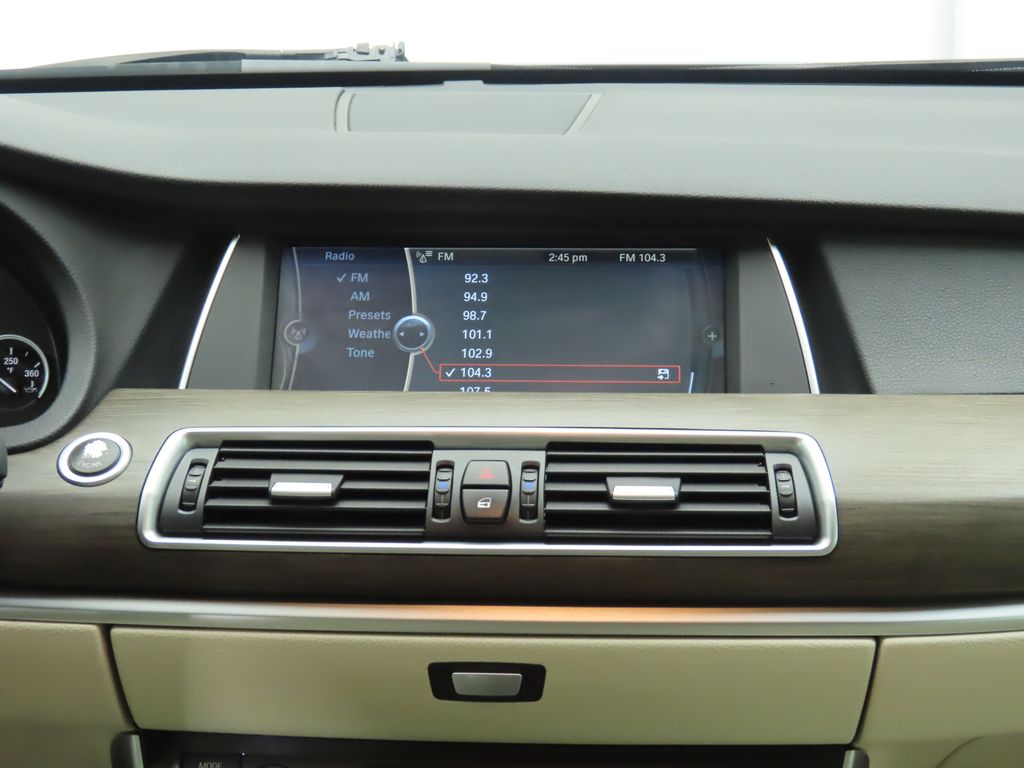 2010 BMW 5 Series 535i 14