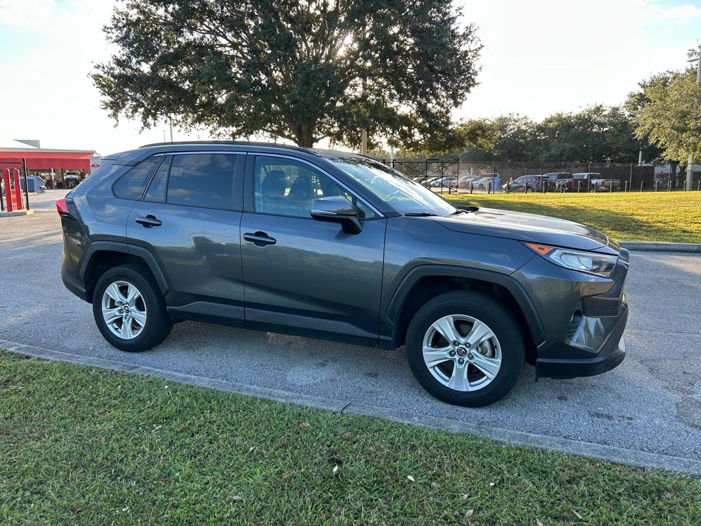 Thumbnail: 2021 Toyota RAV4 - 7