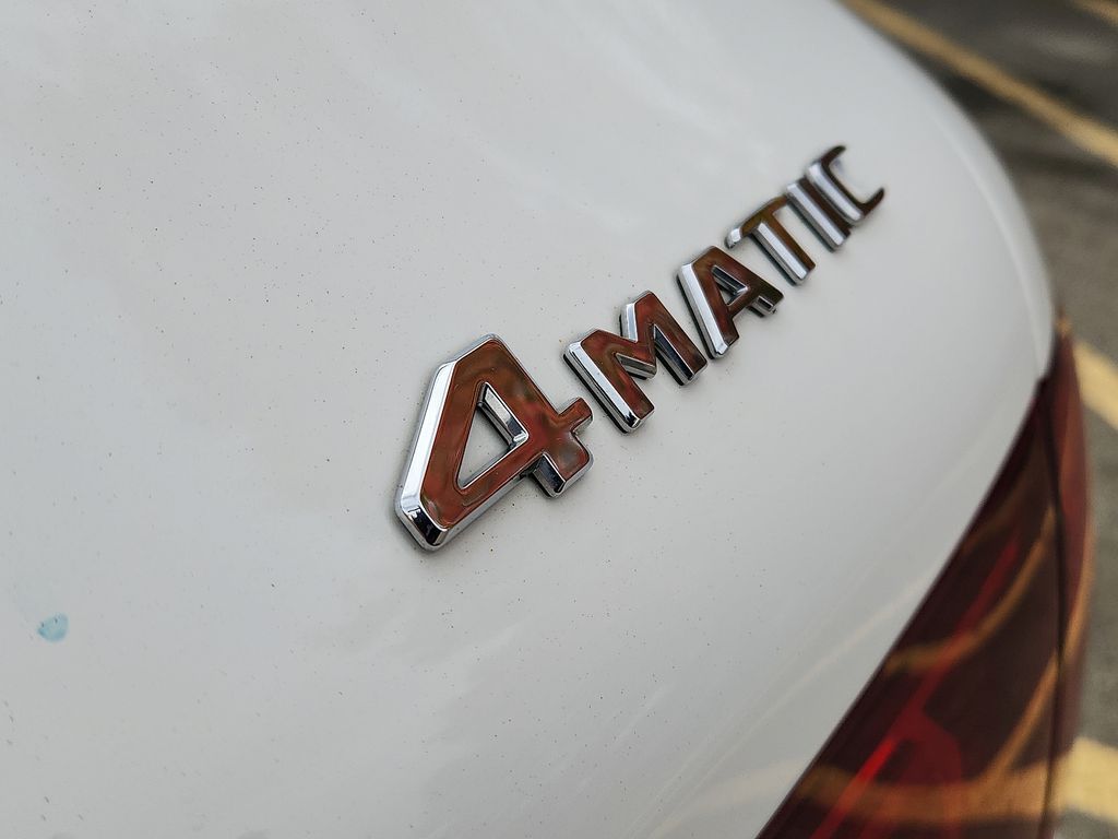 Thumbnail: 2021 Mercedes-Benz GLC - 30