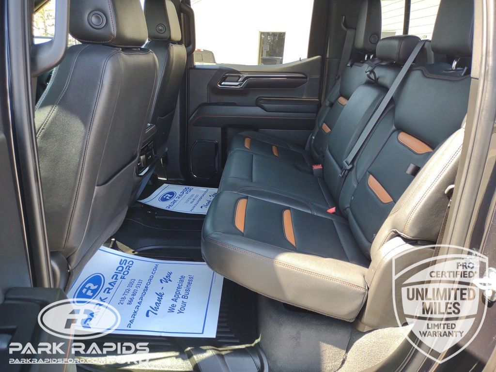 2023 GMC Sierra 1500 AT4 photo