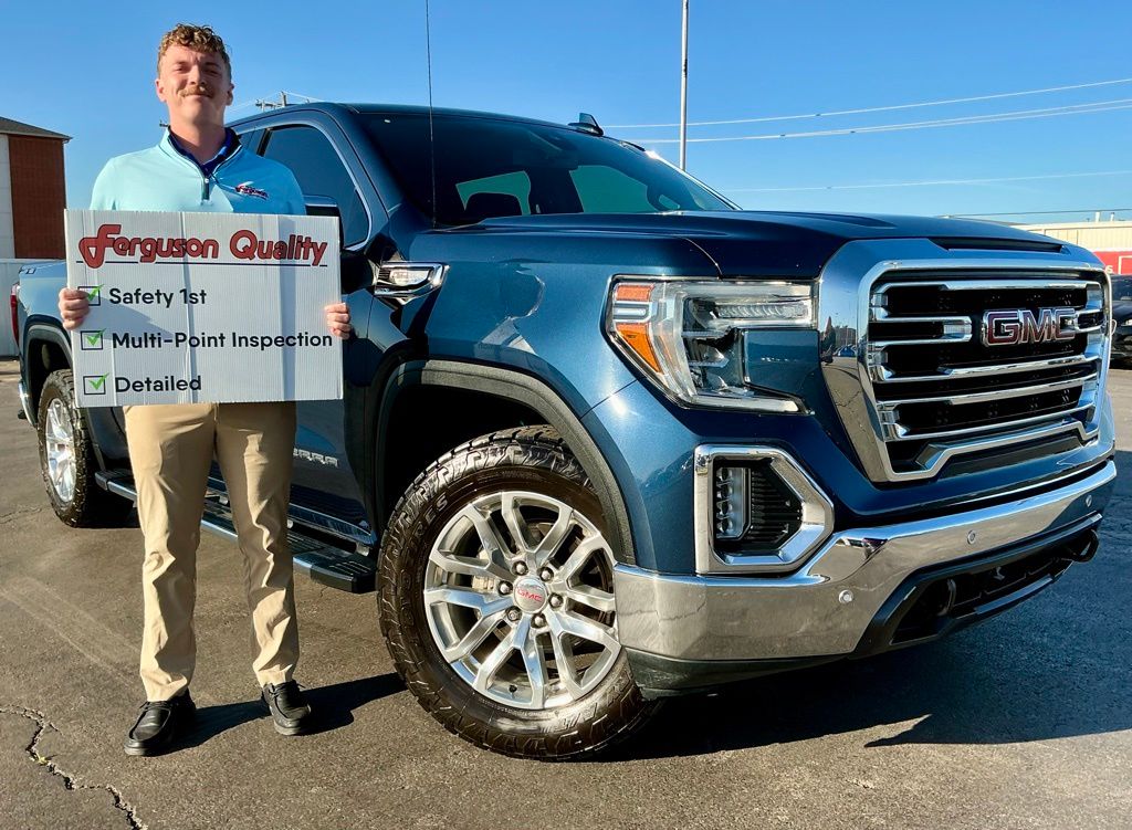 2021 GMC Sierra 1500 SLT Crew Cab 4WD