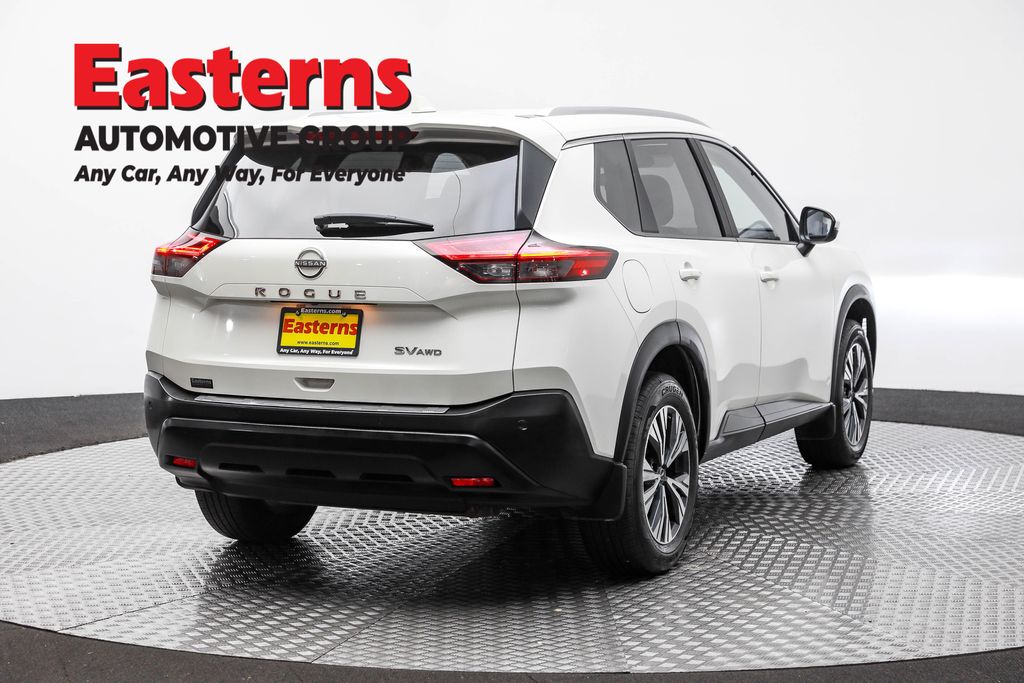 Used 2023 White Nissan SV image 5