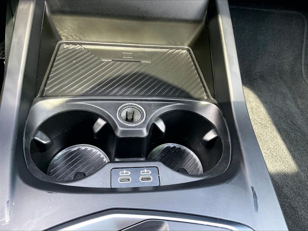 2025 BMW 2 Series — photo 25