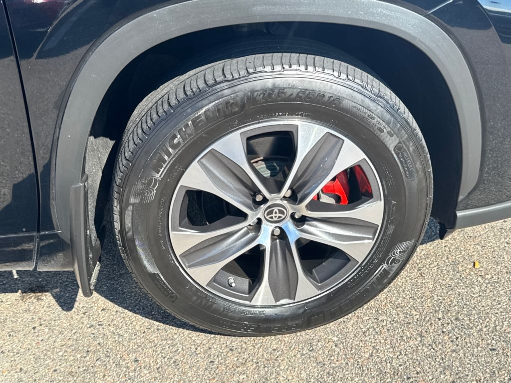 2020 Toyota Highlander XLE photo 46