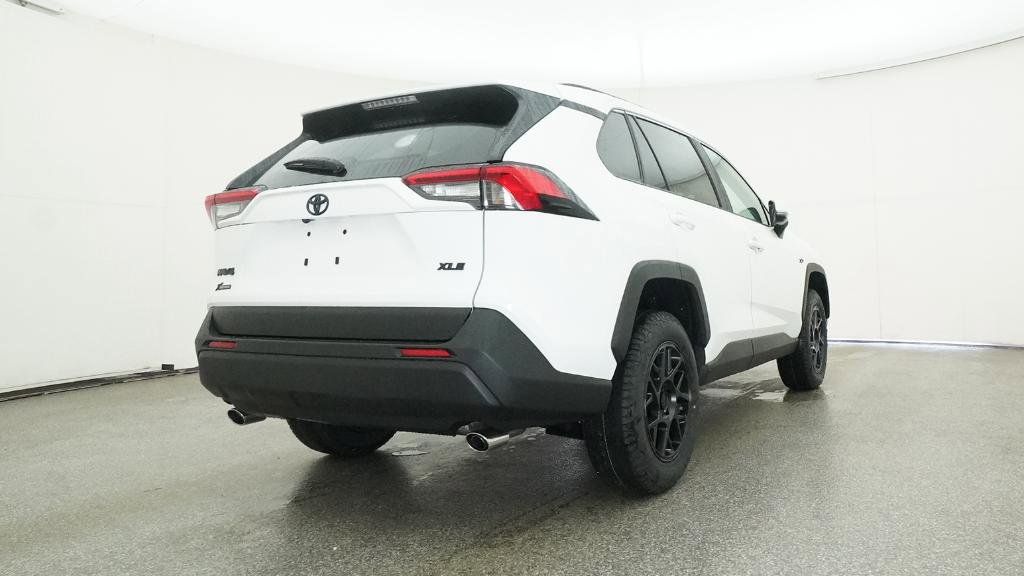 Thumbnail: 2025 Toyota RAV4 - 22